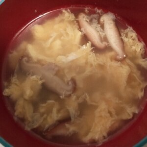卵と椎茸のコンソメスープ
